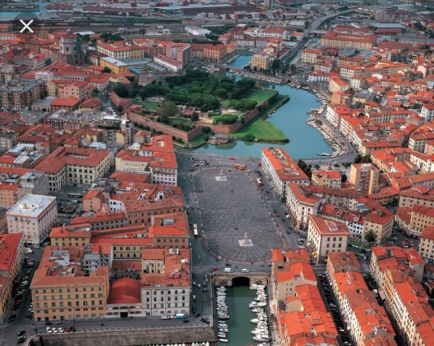 Centro Citta Con Le Comodita Livorno Buitenkant foto