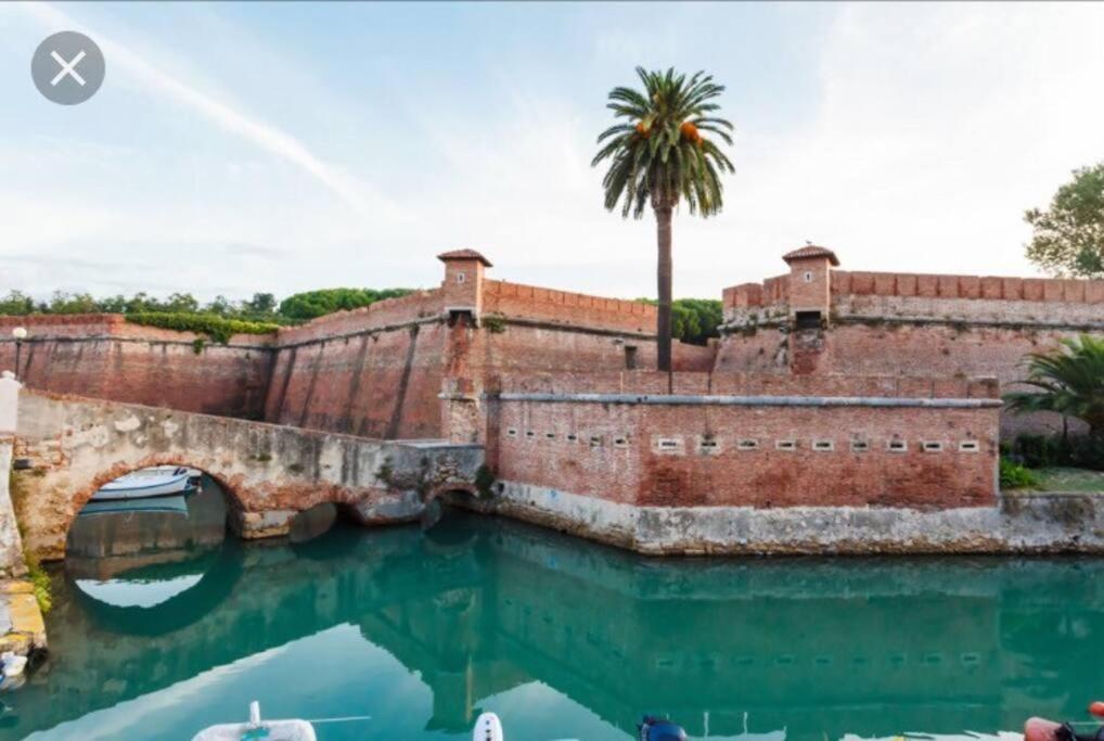 Centro Citta Con Le Comodita Livorno Buitenkant foto